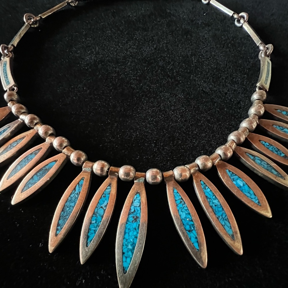 Vintage Sterling Silver Crush Turquoise Collar Choker Necklace.